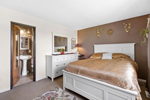 3137 Seacrest Avenue 5, Marina, CA 93933