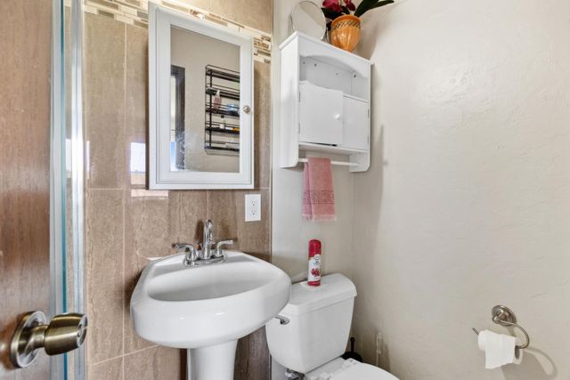 3137 Seacrest Avenue 5, Marina, CA 93933