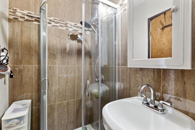 3137 Seacrest Avenue 5, Marina, CA 93933