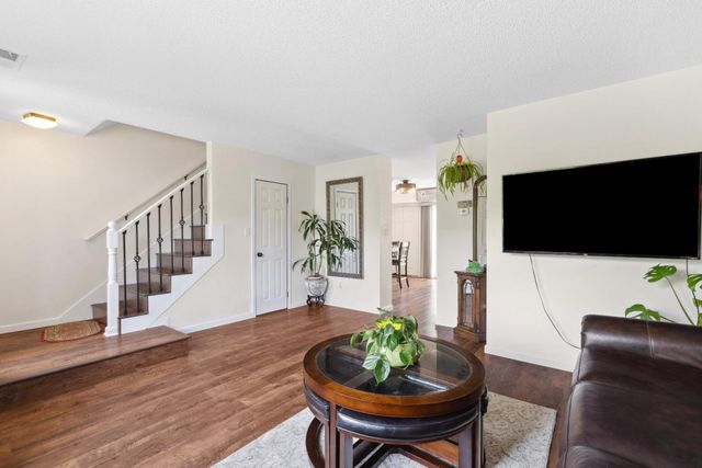 3137 Seacrest Avenue 5, Marina, CA 93933