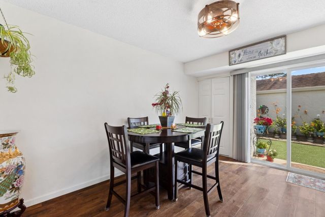 3137 Seacrest Avenue 5, Marina, CA 93933