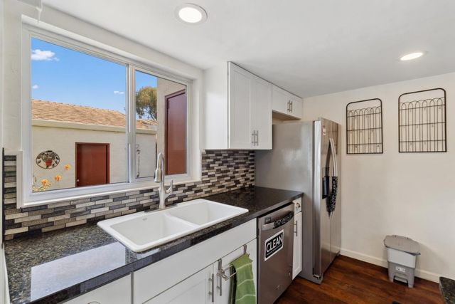 3137 Seacrest Avenue 5, Marina, CA 93933