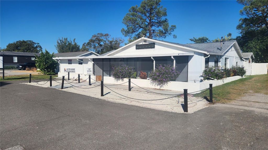 Image 1 of property listing at 201 W SHELL POINT ROAD, Ruskin, FL 33570