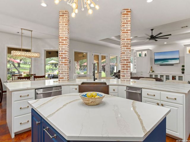 133 WINDSTONE, Spring Branch, TX 78070