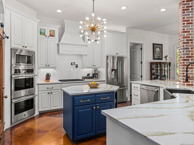 133 WINDSTONE, Spring Branch, TX 78070
