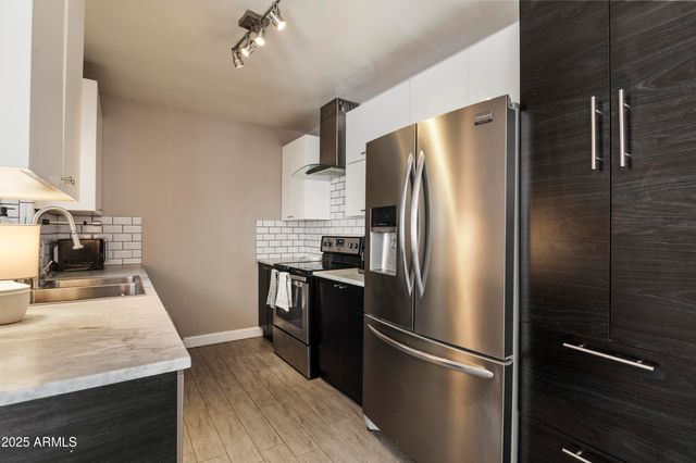 102 W MARYLAND Avenue C1, Phoenix, AZ 85013