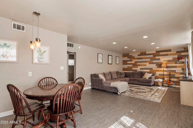 102 W MARYLAND Avenue C1, Phoenix, AZ 85013