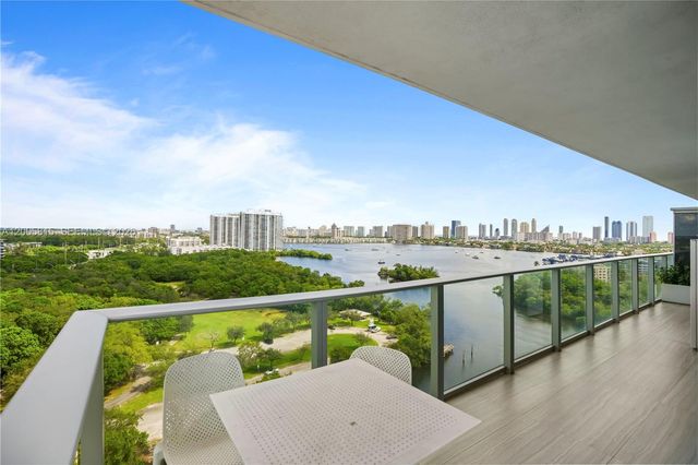 16385 NE Biscayne Blvd 1601+2 Parkings, North Miami Beach, FL 33160