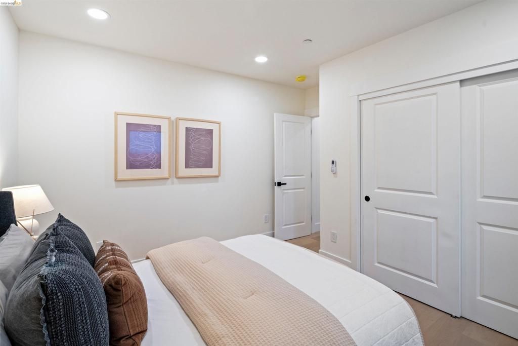 Image 25 of property listing at 846 846 Adams St, Albany, CA 94706