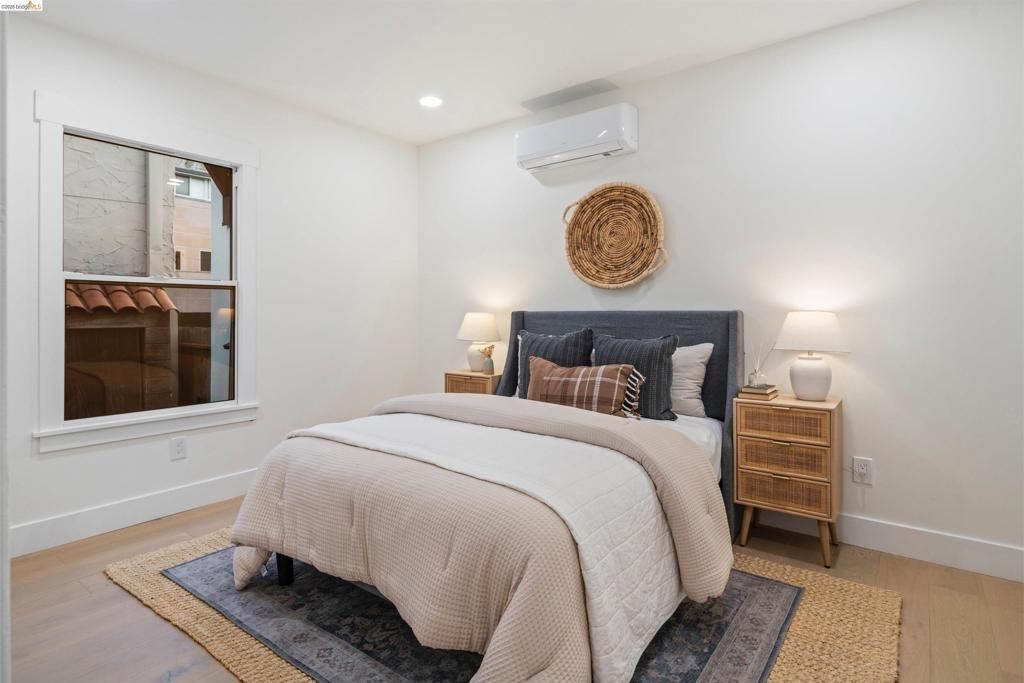 Image 26 of property listing at 846 846 Adams St, Albany, CA 94706