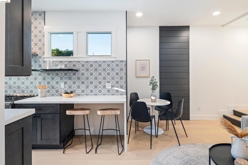 Image 6 of property listing at 846 846 Adams St, Albany, CA 94706