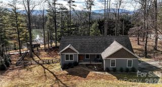 12 Crystal Cove Drive, Hendersonville, NC 28739