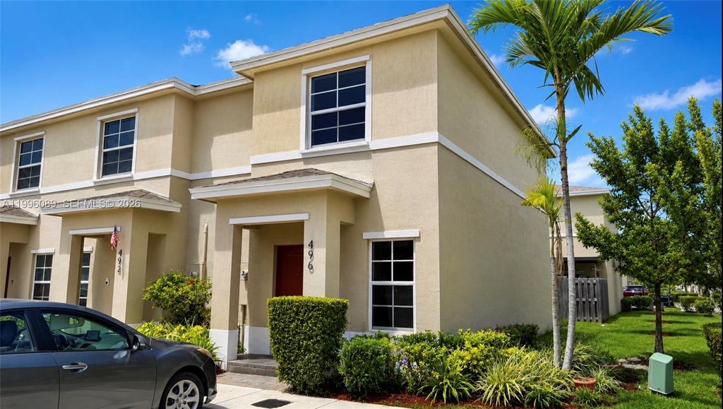 496 NE 5th St, Florida City, FL 33034
