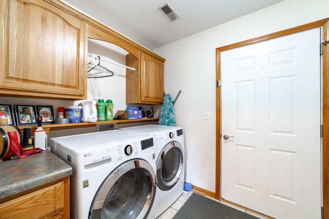 2509 LONGVIEW DR, Columbia, MO 65203
