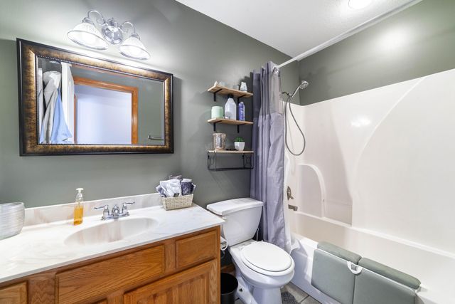 2509 LONGVIEW DR, Columbia, MO 65203