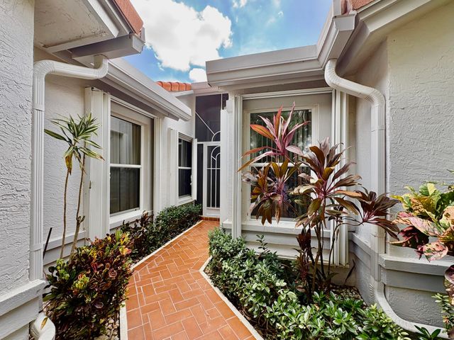 7702 MAJESTIC PALM Drive, Boynton Beach, FL 33437