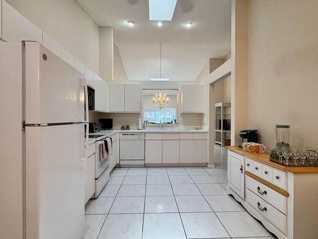 7702 MAJESTIC PALM Drive, Boynton Beach, FL 33437