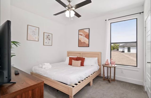 2027 Mcbroom Street, Dallas, TX 75212