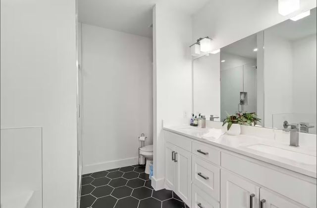 2027 Mcbroom Street, Dallas, TX 75212