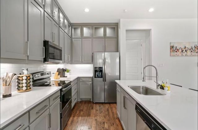 2027 Mcbroom Street, Dallas, TX 75212