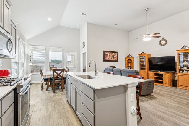 525 Big Horn Pass, Denton, TX 76210