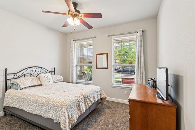 525 Big Horn Pass, Denton, TX 76210
