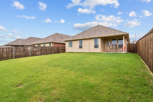 525 Big Horn Pass, Denton, TX 76210