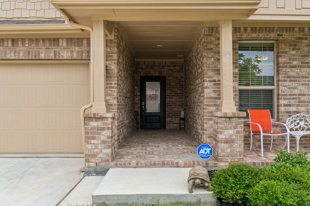 525 Big Horn Pass, Denton, TX 76210