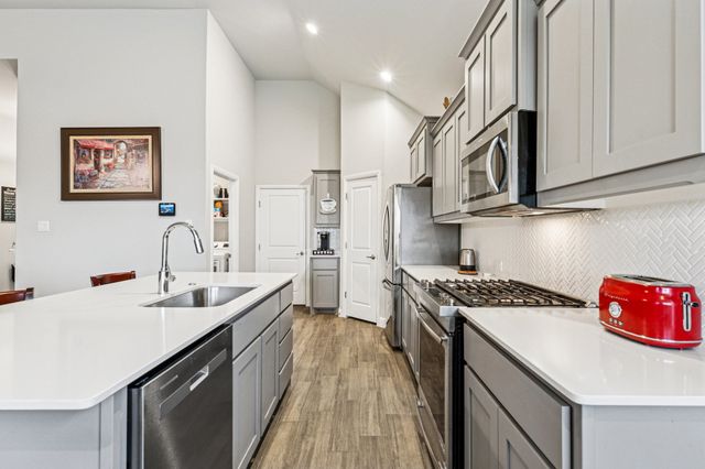 525 Big Horn Pass, Denton, TX 76210