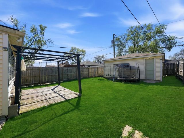 114 Geneva Avenue, Bellwood, IL 60104