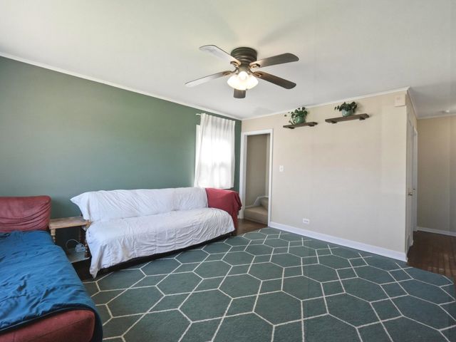 114 Geneva Avenue, Bellwood, IL 60104