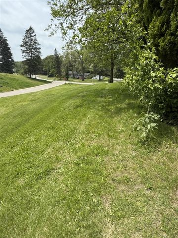 11108 Silver Lake Road, South Lyon, MI 48178