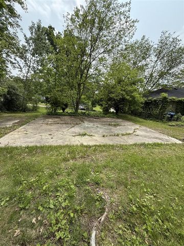 11108 Silver Lake Road, South Lyon, MI 48178