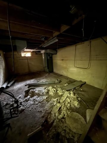 11108 Silver Lake Road, South Lyon, MI 48178