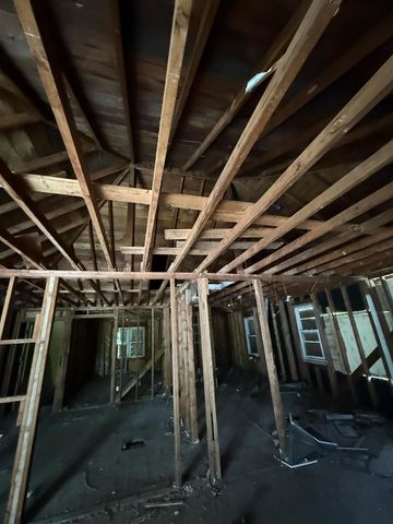 11108 Silver Lake Road, South Lyon, MI 48178