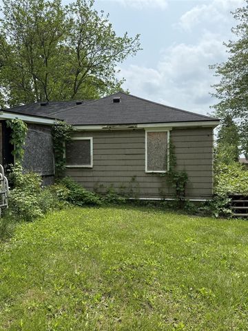 11108 Silver Lake Road, South Lyon, MI 48178