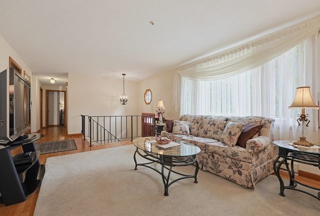80 Cedarwood Road, Hanover, MA 02339