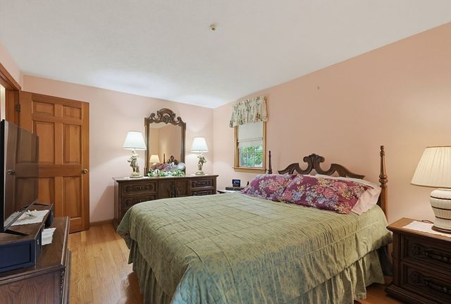 80 Cedarwood Road, Hanover, MA 02339