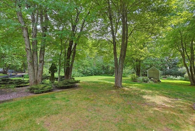 80 Cedarwood Road, Hanover, MA 02339