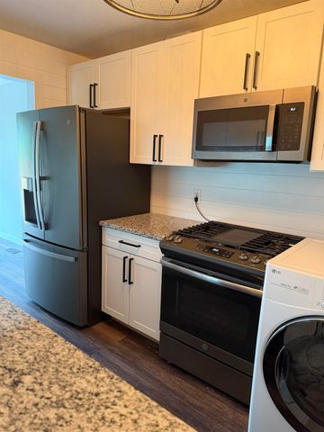 1093 Green Meadows Drive, Grand Blanc, MI 48439