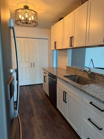 1093 Green Meadows Drive, Grand Blanc, MI 48439