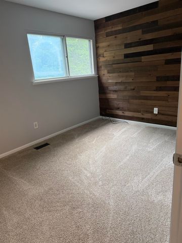 1093 Green Meadows Drive, Grand Blanc, MI 48439