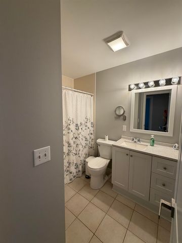 1093 Green Meadows Drive, Grand Blanc, MI 48439