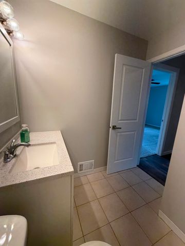 1093 Green Meadows Drive, Grand Blanc, MI 48439