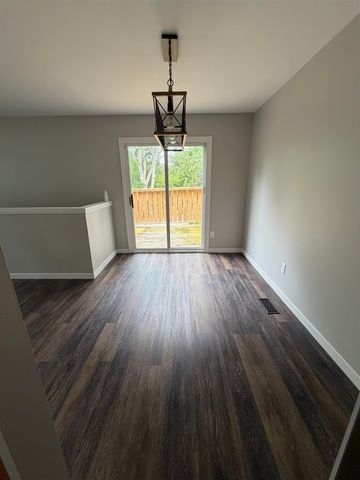 1093 Green Meadows Drive, Grand Blanc, MI 48439