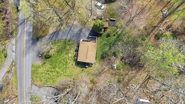 689 Sprout Brook Road, Putnam Valley, NY 10579