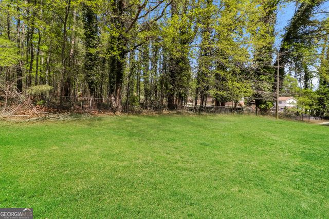 2255 Kings Forest Drive SE, Conyers, GA 30013