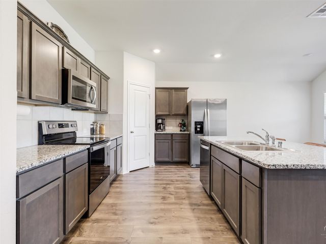 945 English Drive, Aubrey, TX 76227