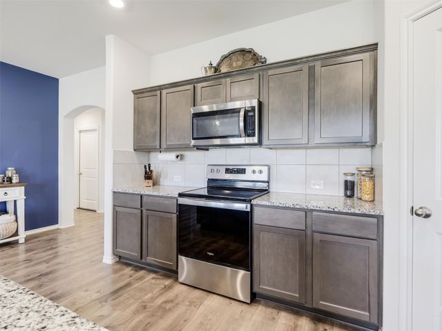 945 English Drive, Aubrey, TX 76227