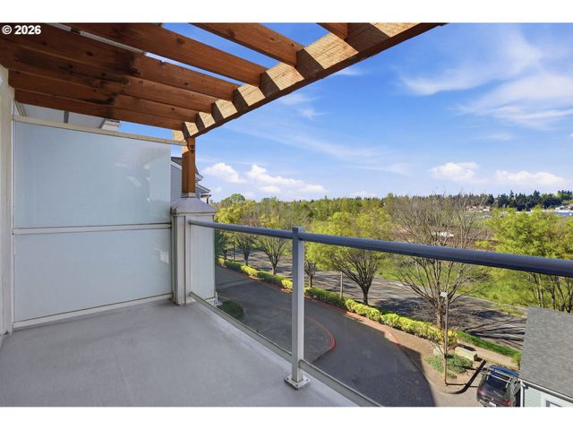520 Se COLUMBIA RIVER Dr 422, Vancouver, WA 98660